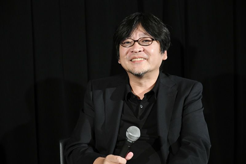Режисер Хосода на ток-шоу під час показу ретроспективи на 29-му Токійському Міжнародному кінофестивалі (© 2016 TIFF)