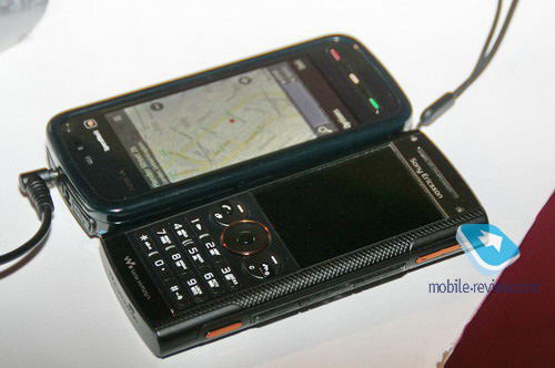 Надійна збірка, пластик не дешевий, схожий на використовуваний в Nokia N85