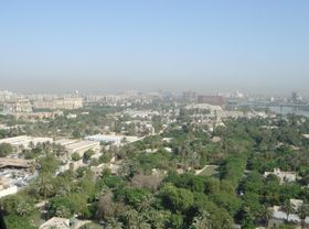 Багдад, Зелена зона, Фото: Bobsmith040689   Однак на першому місці знаходиться повоєнна відбудова Іраку