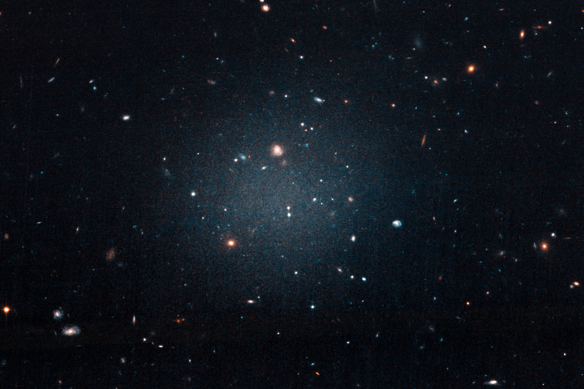 Теорій, які б пояснювали існування галактик без темної матерії, поки не існує
