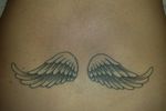 А ось кілька років тому я зробила татуювання крилець на спині
