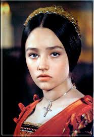 Тепер вона зіграла сучасну Джульєтту в компанії зірок легендарної класичної екранізації трагедії Шекспіра, створеної в 1968 році Франко Дзеффіреллі