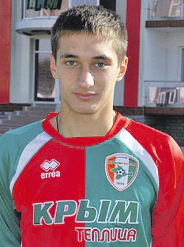 Він - один з найперспективніших гравців команди і навіть викликався до молодіжної збірної України, - розповіли Сегодня вболівальники клубу