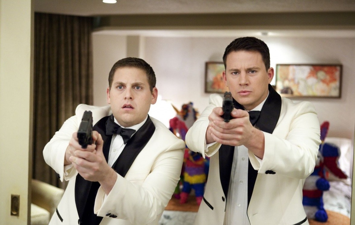 Однак, саме їм вдається знешкодити банду наркоторговців