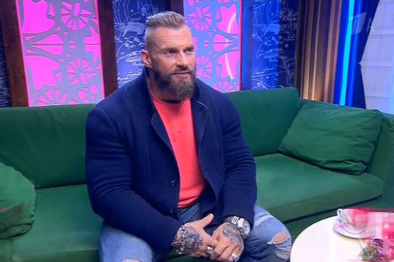 На відміну від першого нареченого, у другого немає власної нерухомості: він знімає квартиру в Підмосков'ї