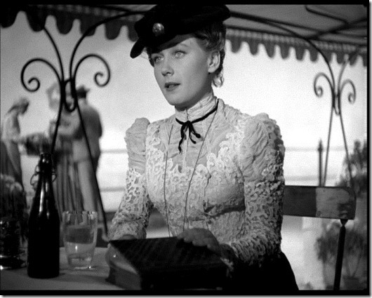 Моральна і матеріальна підтримка чоловіка і свекрухи дозволили Ії виконати свою мрію - знятися в екранізації Чехова