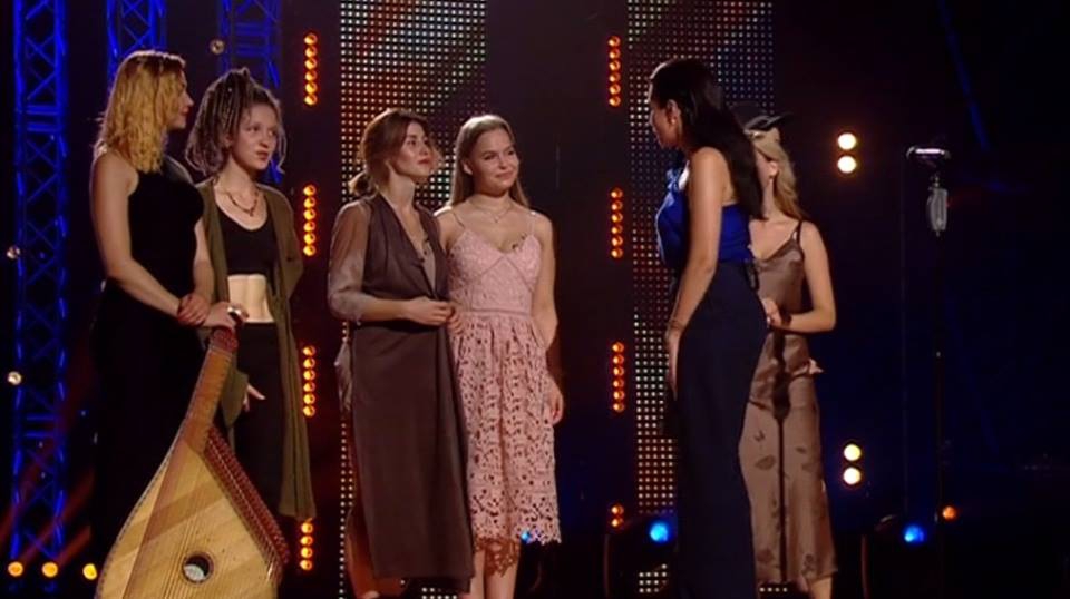 Новоспечена Х-продюсер навіть не приховувала, що у неї амбітні плани на майбутнє - гучна перемога дівочої команди в Х-факторі, адже команда Насті сформована з дуже сильних вокалісток