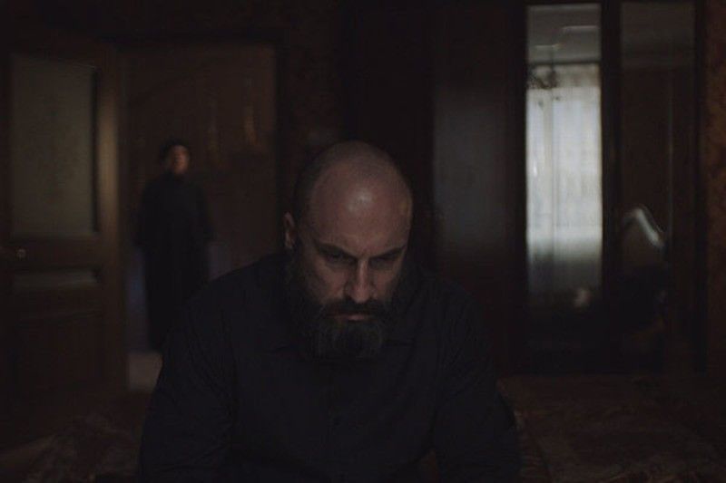 Трагічну роль Калоєва Андреасян довірив   Дмитру Нагієву   , Відомому широкому загалу, в першу чергу, завдяки комедійним ролям