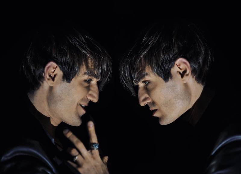 І людям, у яких відкрито третє око, вдається часом в цей світ заглянути