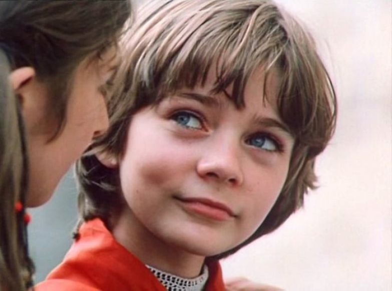 Так звичайна школярка стала головною героїнею фільму за романом Кіра Буличова «Сто років тому вперед»