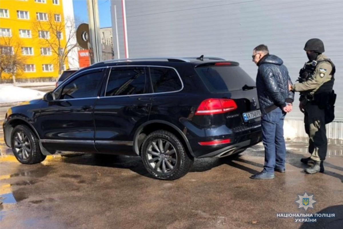 За сім років українські правоохоронці кілька разів затримували Рамаза Багдатського і виганяли за межі країни, але він повертався з чужими документами