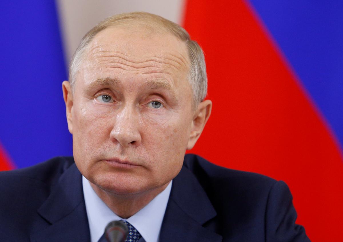Також президент РФ Володимир Путін висловив стурбованість з приводу заяви керівництва США про вихід з Договору про ліквідацію ракет середньої і меншої дальності