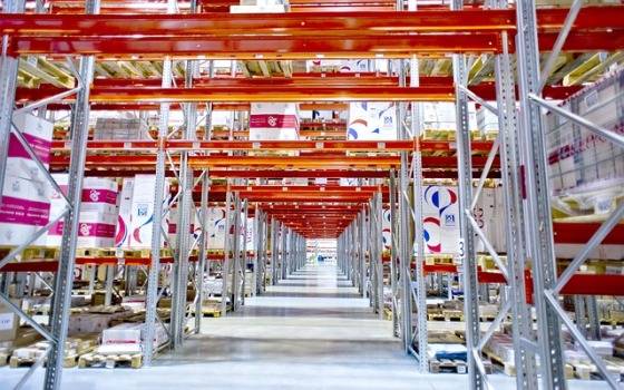 У 2017 році на ринку складської нерухомості підтвердилася тенденція до зростання, яка почалася ще в кінці 2016 року Основою рушійною силою стало загальне відновлення попиту з боку ринків роздрібної торгівлі та логістики, централізація (переміщення гравців з регіонів до столиці), поліпшення умов оренди у вигляді якісних приміщень, сприяло зростанню обсягу валового поглинання і зменшення вакантності