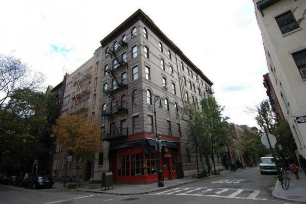 Адреса: 90 Bedford St, Manhattan