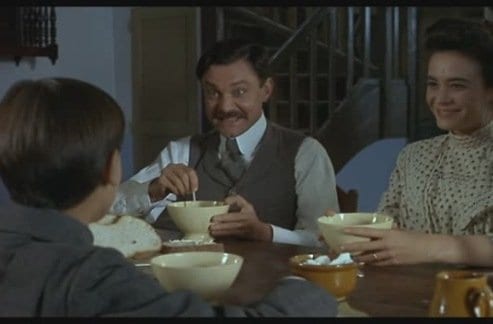 В ролях: Яніна Жеймо, Олексій Консовський, Ераст Гарін, Василь Меркурьерв, Фаїна Раневська, Олена Юнгер, Тамара Сезеневская, Олександр румний, Варвар Мясникова, Ігор Клименко, Сергій Філіппов