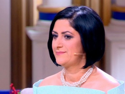 Але поки ні у одного з них не було шансів запросити примхливу наречену навіть на другу зустріч