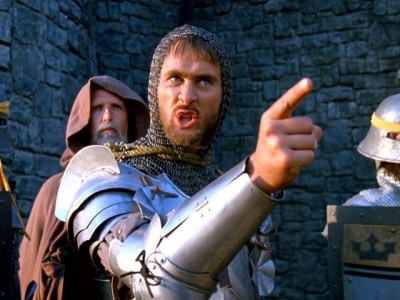 Волею випадку Еш переноситься в далеке минуле