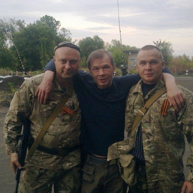 Одним з акторів стрічки є Олександр Баширов, який в 2014 році відзначився своїми візитами на Донбас для того, щоб «веселити терористів»