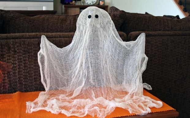 У більшості історій про духів і привидів йдеться про встановлення справедливості і відплату за порушення етики і моралі