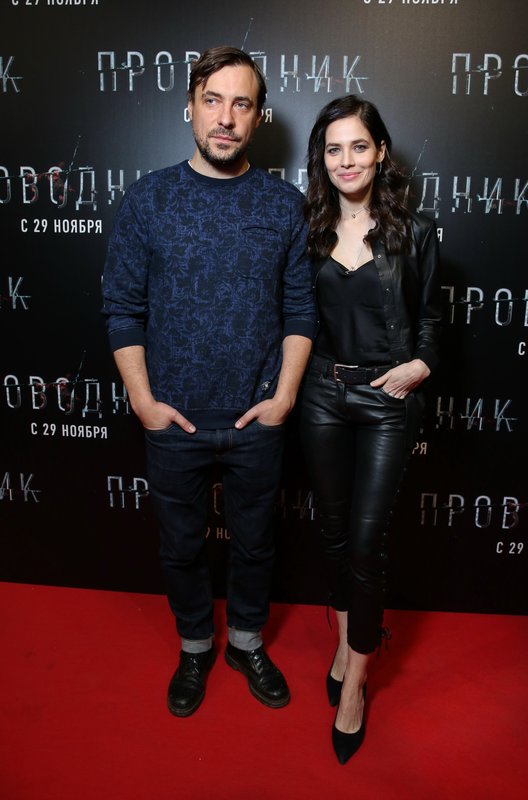 Відзначимо, пара тільки восени цього року почала не криючись виходити в світ