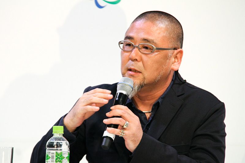 Токоро Асао, творець емблеми