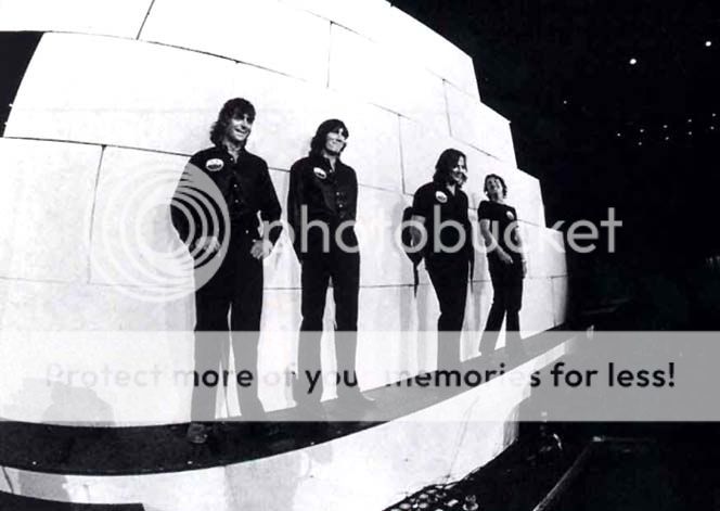 Документальний фільм «Pink Floyd - Wish You Were Here», який побачив світ у 2006 році, присвячений історії створення платинового альбому групи «Wish You Were Here - Шкода, що тебе тут немає» - 9 студійного альбому 1975 року