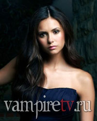 Олена Гілберт / Elena Gilbert - 17-тирічна дівчина живе в Містик-Фоллс, штат Вірджинія з тіткою Дженной і п'ятнадцятирічним братом   Джеремі